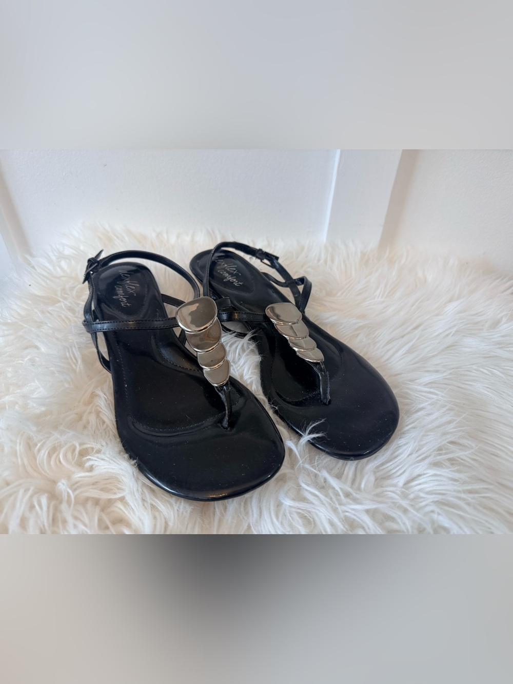 💫4/$25 • Dexflex Comfort Black Patent Thong Slingback Wedge Sandals